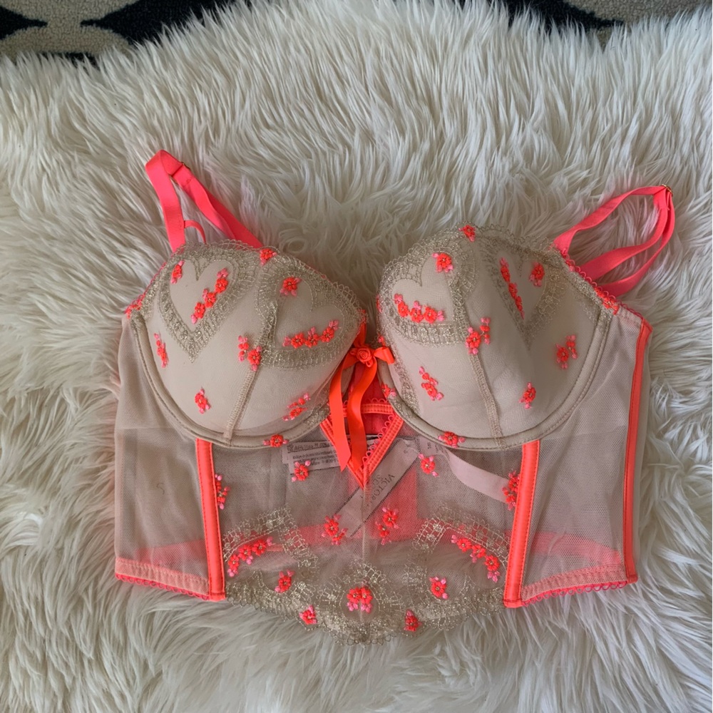 NEW Victoria secret bustier 34D
